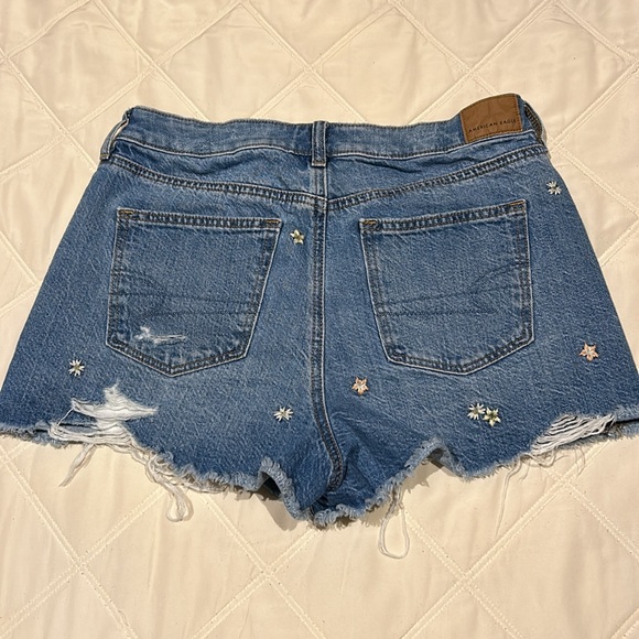 American Eagle Shorts - Picture 2 of 2